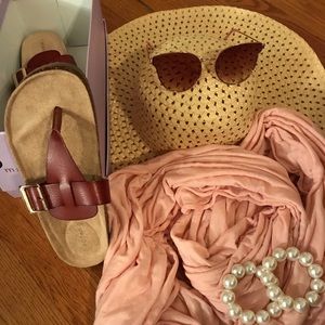 🎉LAST ONE in brown🎉 Madden Girl Brendan Sandal’s